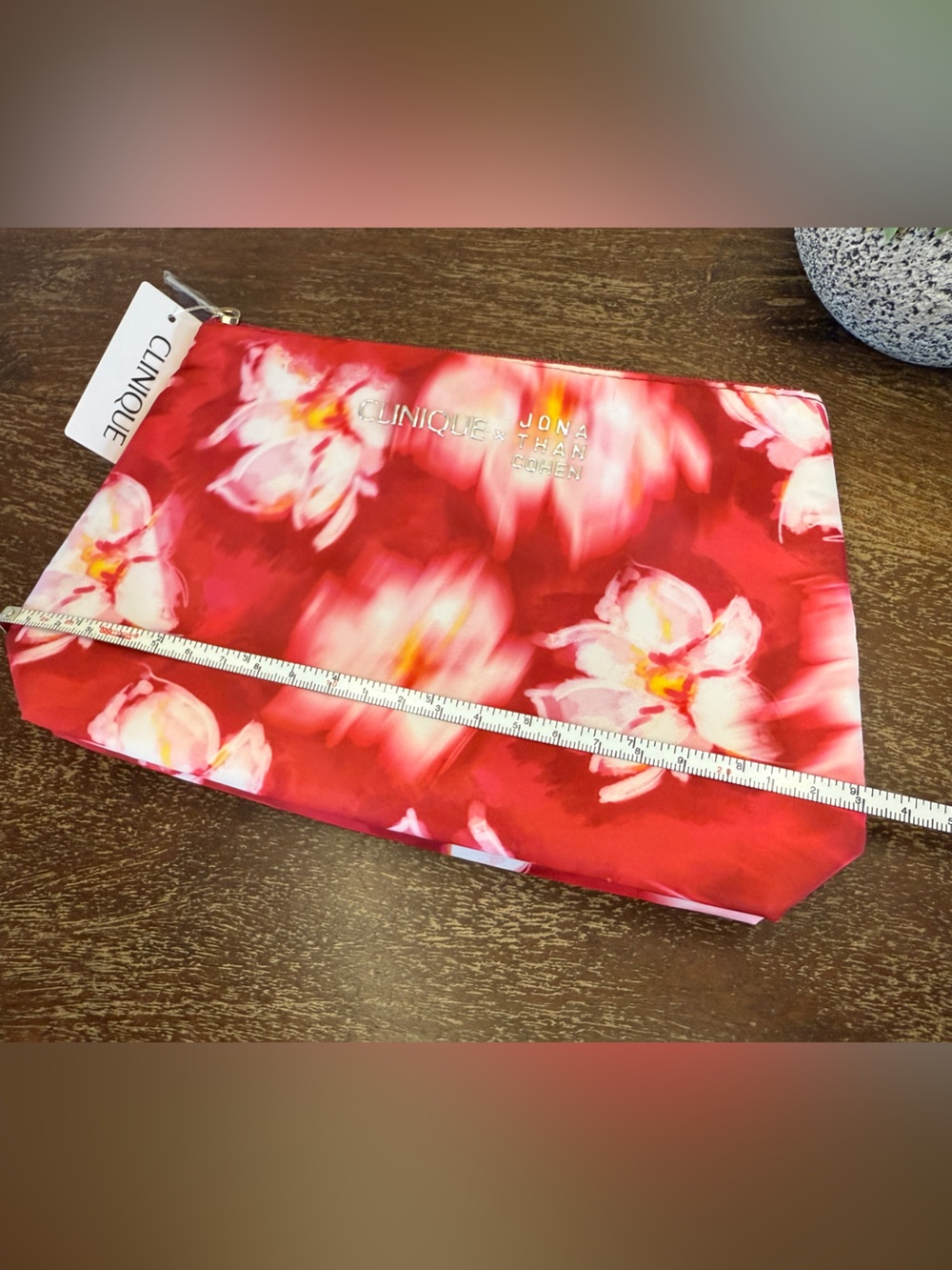 Clinique x Jonathan Cohen Colab Floral Cosmetic Pouch - Picture 10 of 13